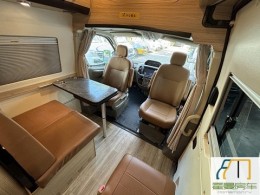 上汽大通 2018V80B型房车