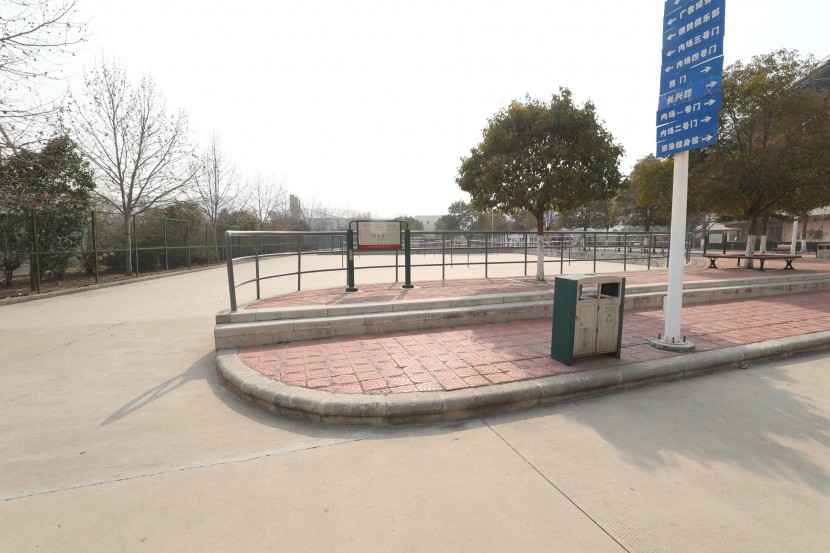 3.31郑州房车展场地河南省体育中心 WLH_2916