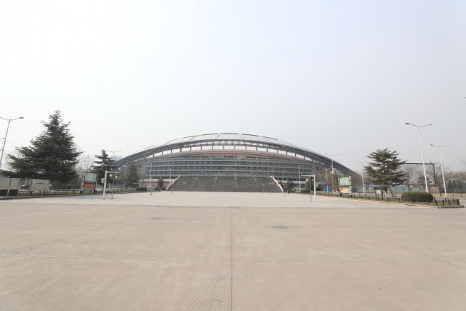 3.31郑州房车展场地河南省体育中心 WLH_2746