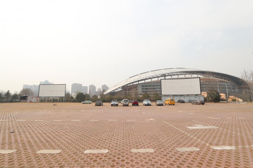 3.31郑州房车展场地河南省体育中心 WLH_2797