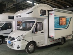宇通 2021款C533 双拓展房车