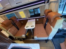 福客特房车 2021款黑骑士沙发床版