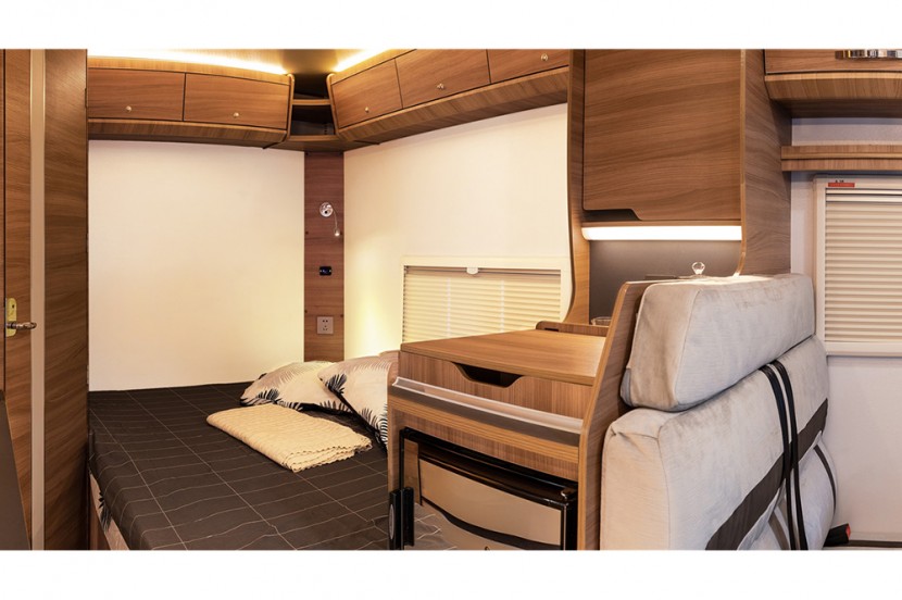 9月2日郑州房车展，亚特房车芳语之韵系列纪念版Y8，随心所欲，驾驭自由！d36f683e3196adea3bdbfc543e45dc8b