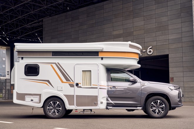 9月2日郑州房车展——齐星大通T90越野硬升顶房车，风格独特彰显硬汉实力！9160ed0f38ebab523e3d81dcd3ca0790