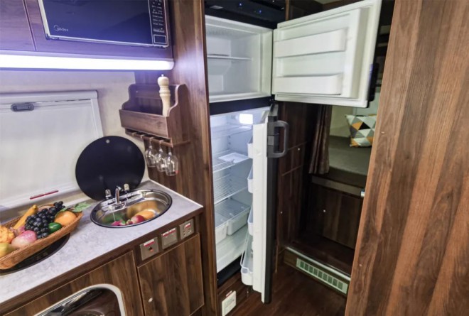 拓锐斯特房车：当有人说你太能“装”？