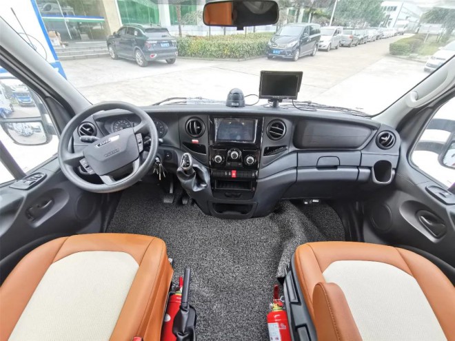 6.5洛阳房车展拓锐斯特房车携“2020款蓝色风暴”全面亮相1a178919e1864102b4d79f4a176d98cc