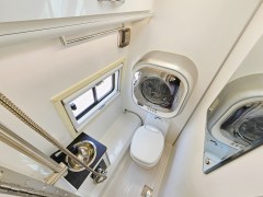 卫航房车 2022款黑斑马