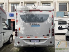 中天 16款中天依维柯褒迪C型房车