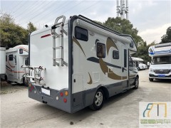 上汽大通 19款大通RV80C型房车