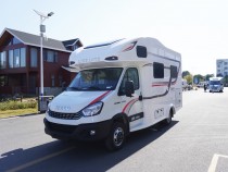 喜爱秦歌—X7IVECO欧胜C型房车