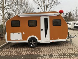 新飞房车 2020款UU