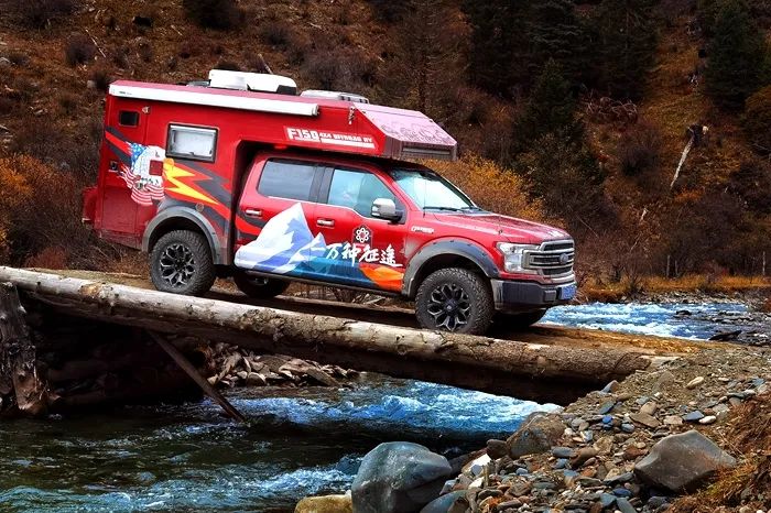 冬天适合房车旅行吗？这款房车无惧冬天出行！图片