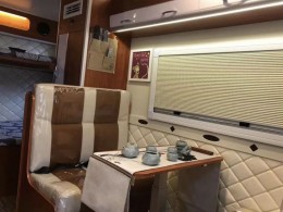 江苏灵锐房车 大通C型自动挡高配