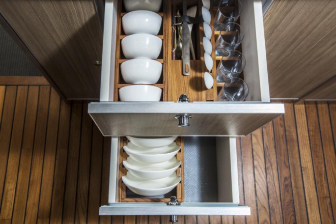 德野诺玛迪森“穿越者M”越野房车：C本蓝牌，颜值、实力并存的越野房车