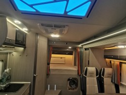 瑞弗 2022款瑞弗V820双扩展房车（巅峰版）