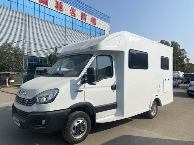 9月2日郑州房车展，舒欣依维柯T型房车，品质生活，舒心旅程！