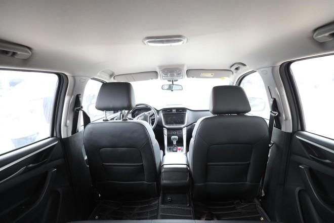 一口价29.8万就在爱旅途2019款大通C型房车5.26郑州大型团购会0X8BFxGynDM