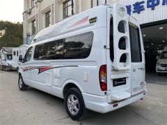 上汽大通 17款大通V80 B型房车