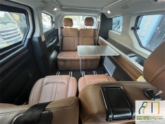 上汽大通 2020款大通RG10升顶露营B型房车