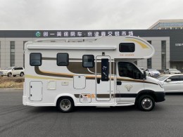 巨威房车 巨威双拓展