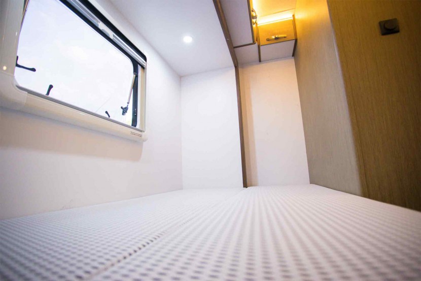 中道房车 大通T60 峻道 房车 （白色）34.8万元 反2