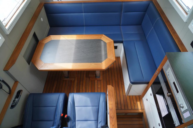 身兼房与车–德野诺马迪森“领航者E”越野房车（下）e4cfa11adc7b47a6b9e9bea92c9d5a48