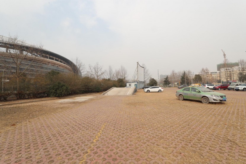 3.31郑州房车展场地河南省体育中心 WLH_2823