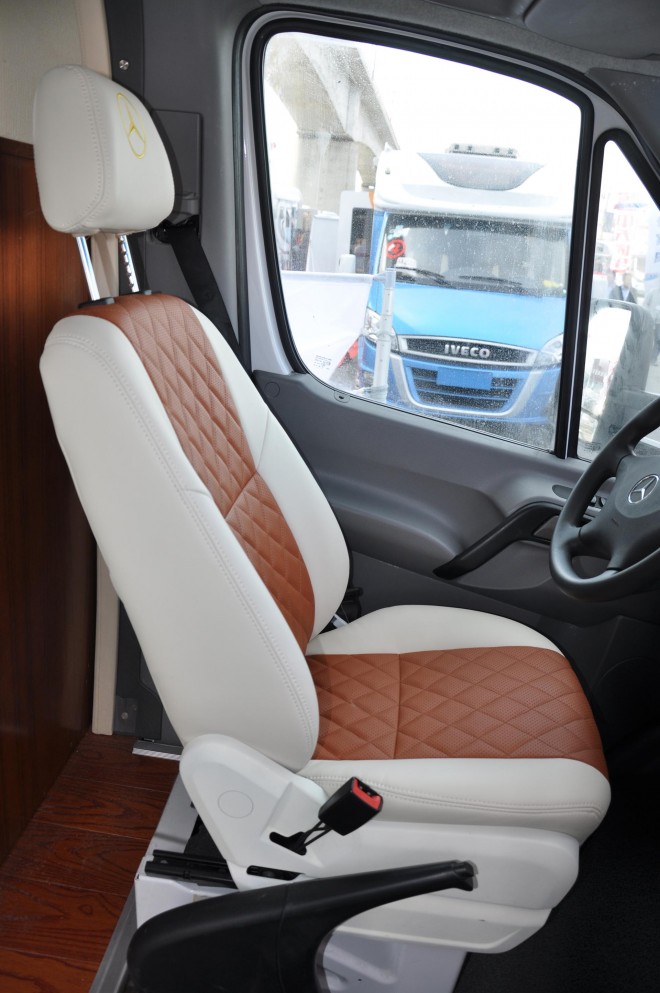 直降50万！独家团购108万即可抢购158万春田奔驰斯宾特524顶配房车 DSC_0208