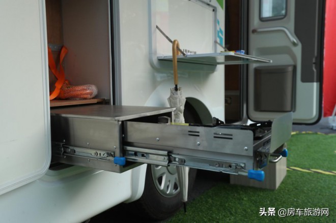 12.12飞神钜惠大促，依维柯房车最低33万起售9800caf289ec460c85bc2805e3b4b45e