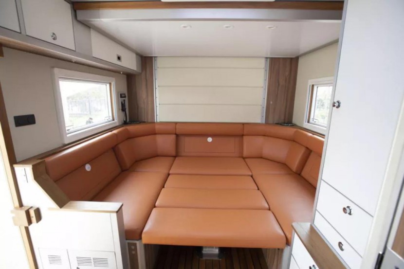 诺马迪森新款“撼路者”越野房车来护航dfba18b0266e4f0b85f852f24b63b6fd