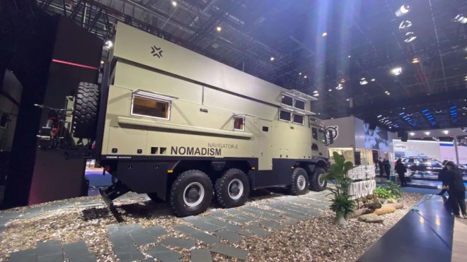 诺马迪森-“领航者E”越野房车:这是奔驰卡车？不，它是“房车”！
