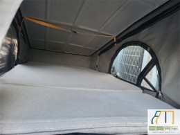 上汽大通 2020款大通RG10升顶露营B型房车
