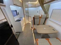 2024款歌睿途大通V90 C型 小型旅居车