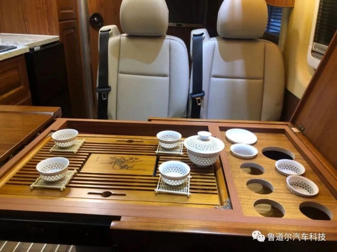 9月2日郑州房车展：鲁道尔房车东风御风领尊版，开启梦之旅！get?code=YjEyYmEwNjAxYjM5ZmYxZTM3NjFlZTIyMzNiYjExZWQsMTY2MDcxNzA1NDg3OQ==