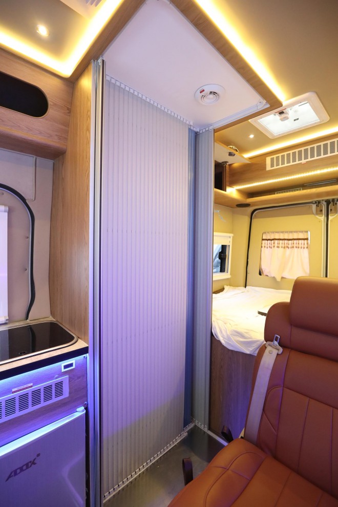 老张定制款——高清实拍2019款顺之旅东风御风自动挡B型房车 WLH_6079