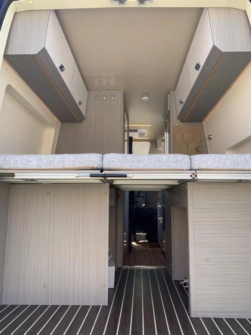 11.23杭州房车展推荐车型卫航大通V90（长轴、短轴）最新下线b469c33f35da47879863c92853faaa19