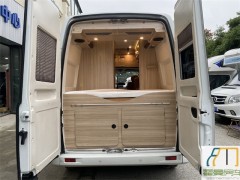 上汽大通MAXUS房车 17款大通V80原厂房车