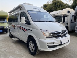 上汽大通 17款大通V80 B型房车