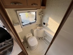 延龙 依维柯双拓C型房车