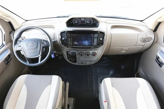 宇通大通V80房车C310房车（纵置床/国六）