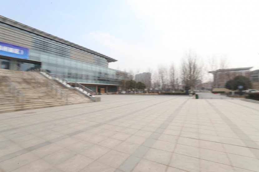 3.31郑州房车展场地河南省体育中心 WLH_3247