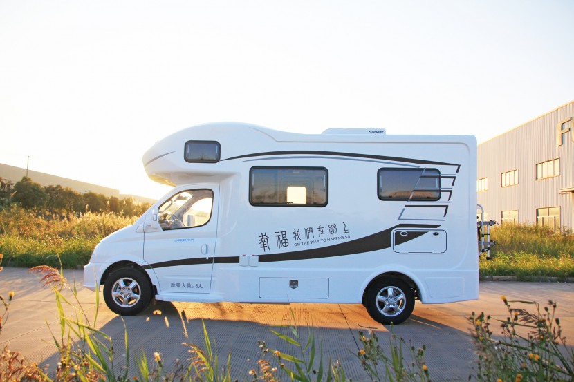 法美瑞大通L008-旅居版房车  40.8万元 IMG_7178