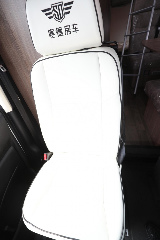 赛德房车国产依维柯C型房车 50.8万 WLH_1873