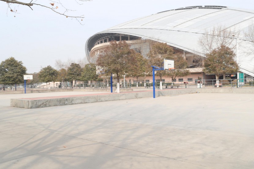 3.31郑州房车展场地河南省体育中心 WLH_3346