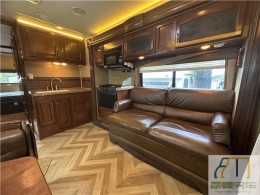 福特 14款福特辉鹰限量版房车