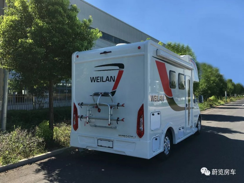 蔚览大通C型旅居车42.8万元