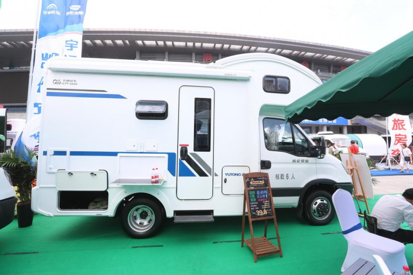11.23杭州房车展宇通房车即将携市场主流依维柯C型、依维柯B型及可上牌的拖挂房车亮相展会2d92934621fb409b922b7355aca17e95