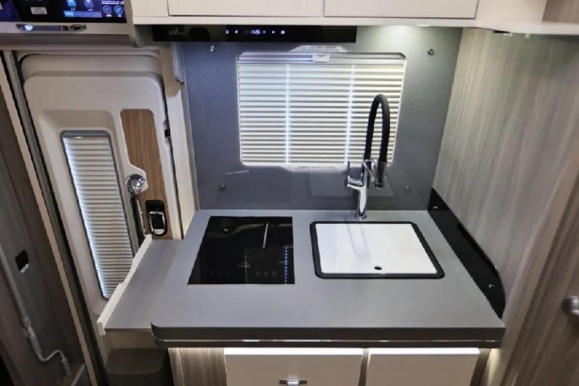 9月2日郑州房车展，隆翠C620尊享版，尊奢配置，尽享旅行！9f9b65a5a31628ce9fd4cd1b7b0ea6c6