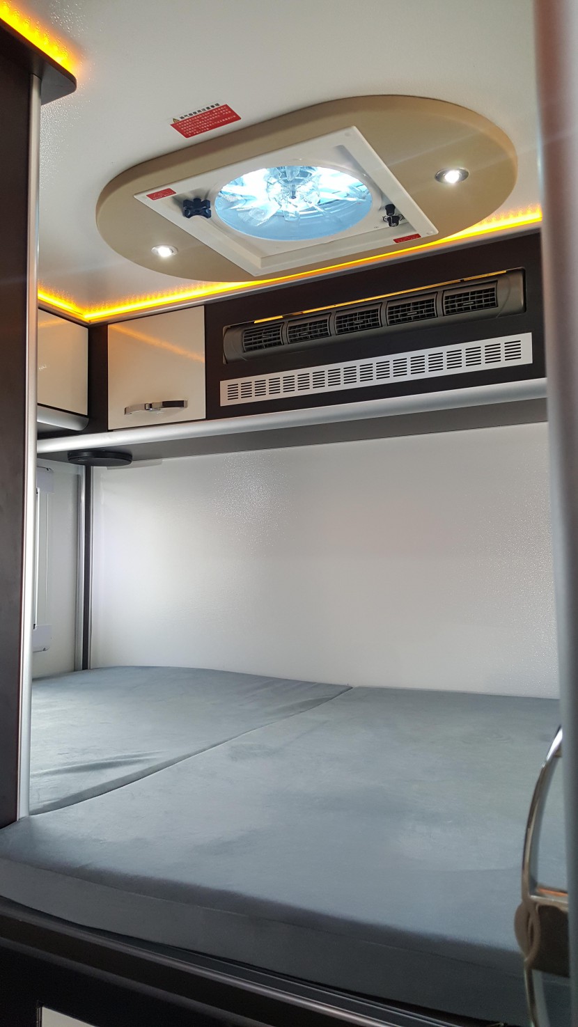 36.8万元起 盛弘房车大通C型自动挡房车 14