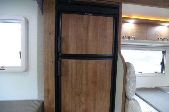 拓锐斯特“欧畅版TIC-621A”依维柯双拓展C型房车 WLH_6843